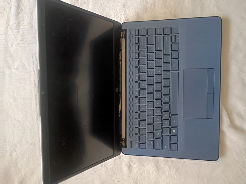 HP Laptop 14-CF2112WM Celeron N4120 1.10Ghz 4GB RAM 64GB SD For Parts/Repair gallery