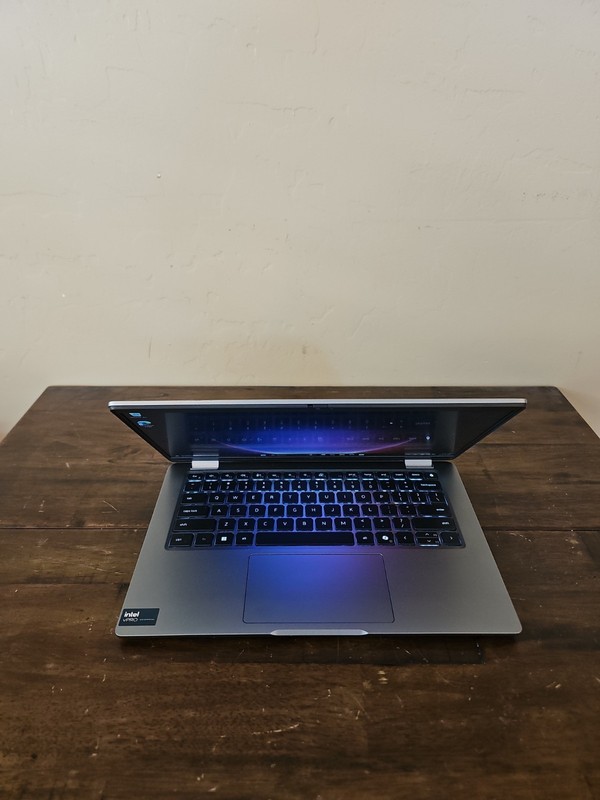 Dell Latitude 5350 13.3" Core Ultra 7 165U 1.7GHz 32GB RAM 512GB SSD gallery