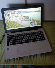 Asus VioBook r556l 15.6″ i3-4005u 8gb 128gb ssd m2 win11