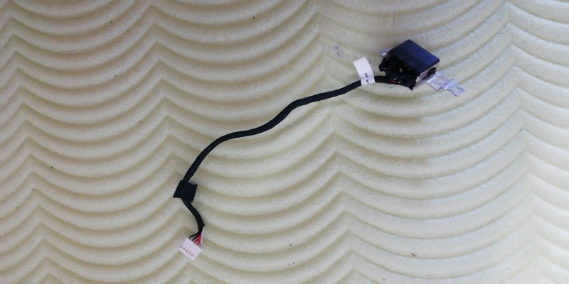 Lenovo Thinkpad X270 POWER CONNECTOR WITH STAND gallery