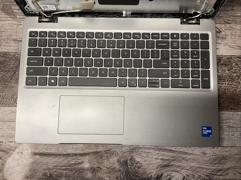Precision 3560 / i5 11th-12th / No RAM Laptop Notebook PC / M15 gallery