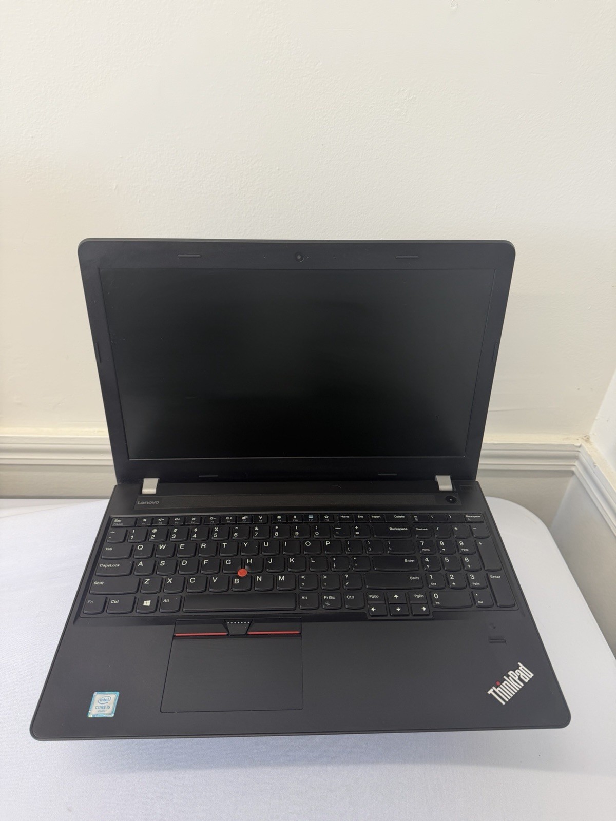 Lenovo Thinkpad E570 Laptop - Good Screen - Intel i5-6200U - RAM 8GB - Read Des gallery