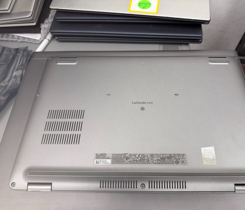 Dell Latitude 5420 Intel Core i5-1145G7 16GB RAM 256GB gallery