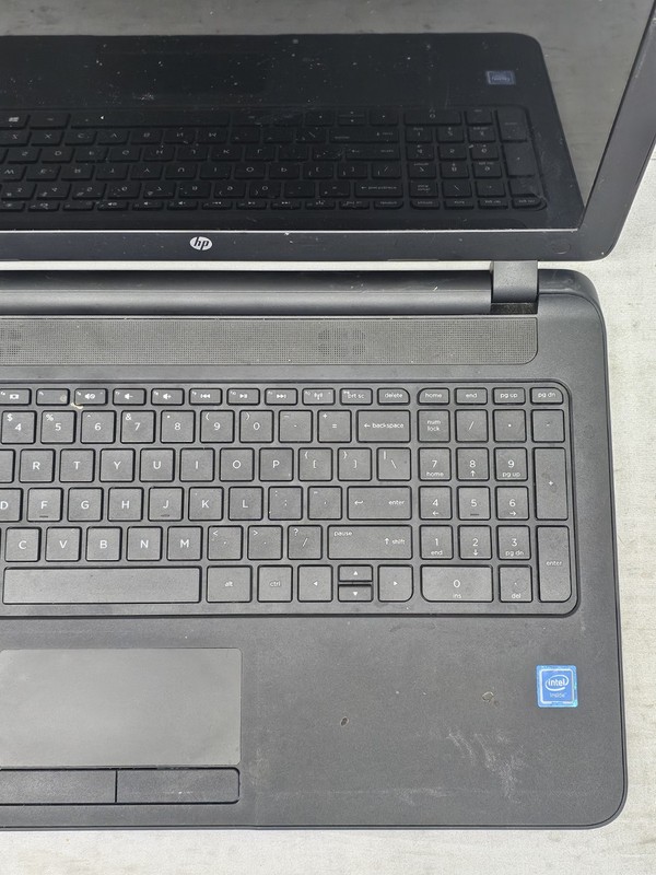 HP 15-f233wm Laptop - Intel Celeron N3050 - 4GB RAM - 500GB HDD BAD BATT Win 10 gallery