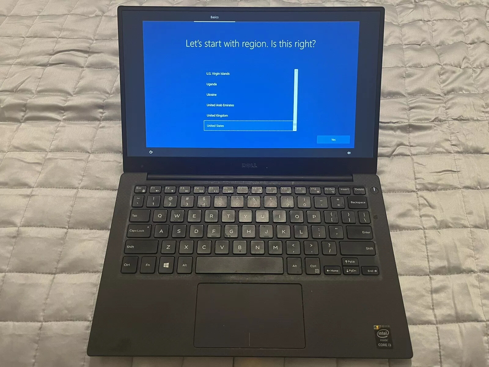 Dell XPS 13 9343 13.3" Non-Touch i3-5010U@2.1GHz 4GB RAM 128GB SSD Win 10 Pro gallery