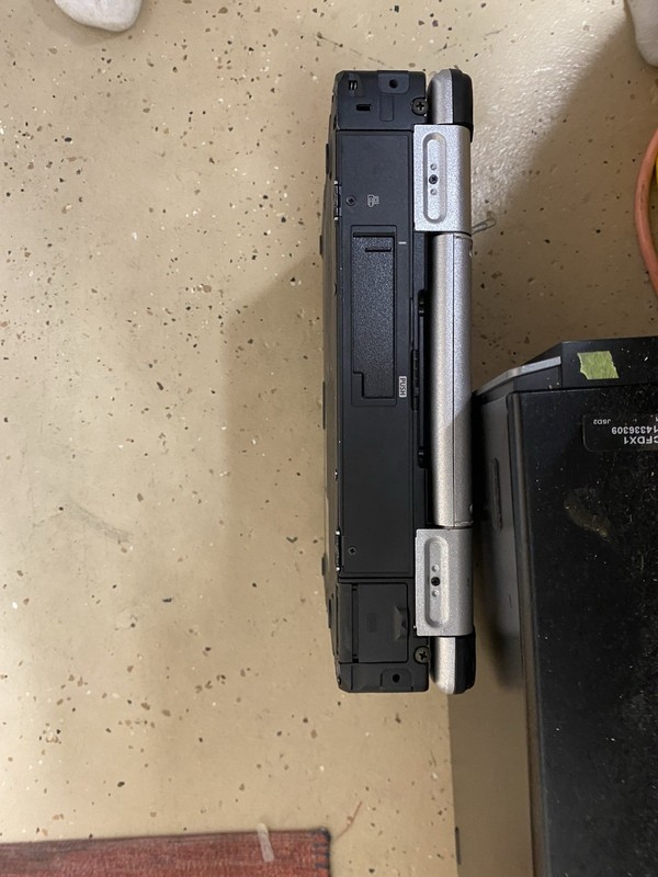 Panasonic Toughbook CF31 MK5 I5-5300U 2.30GHZ 16GB RAM 512GB SSD WWAN Win 11 Pro gallery