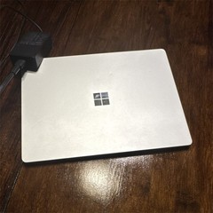 Microsoft Surface Laptop Platinum 13.5″ Windows 11 USB-C Webcam Wi-Fi