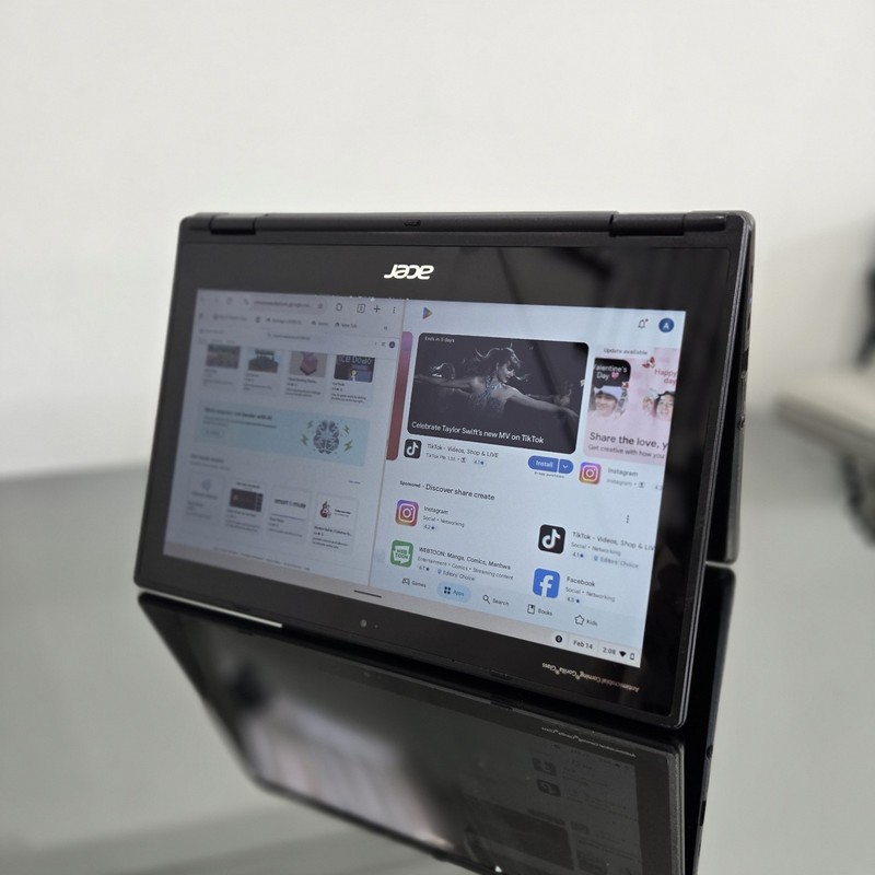 Acer Chromebook R721T-A692 11.6 Touchscreen 4 GB Ram 32GB Storage Chrome OS gallery