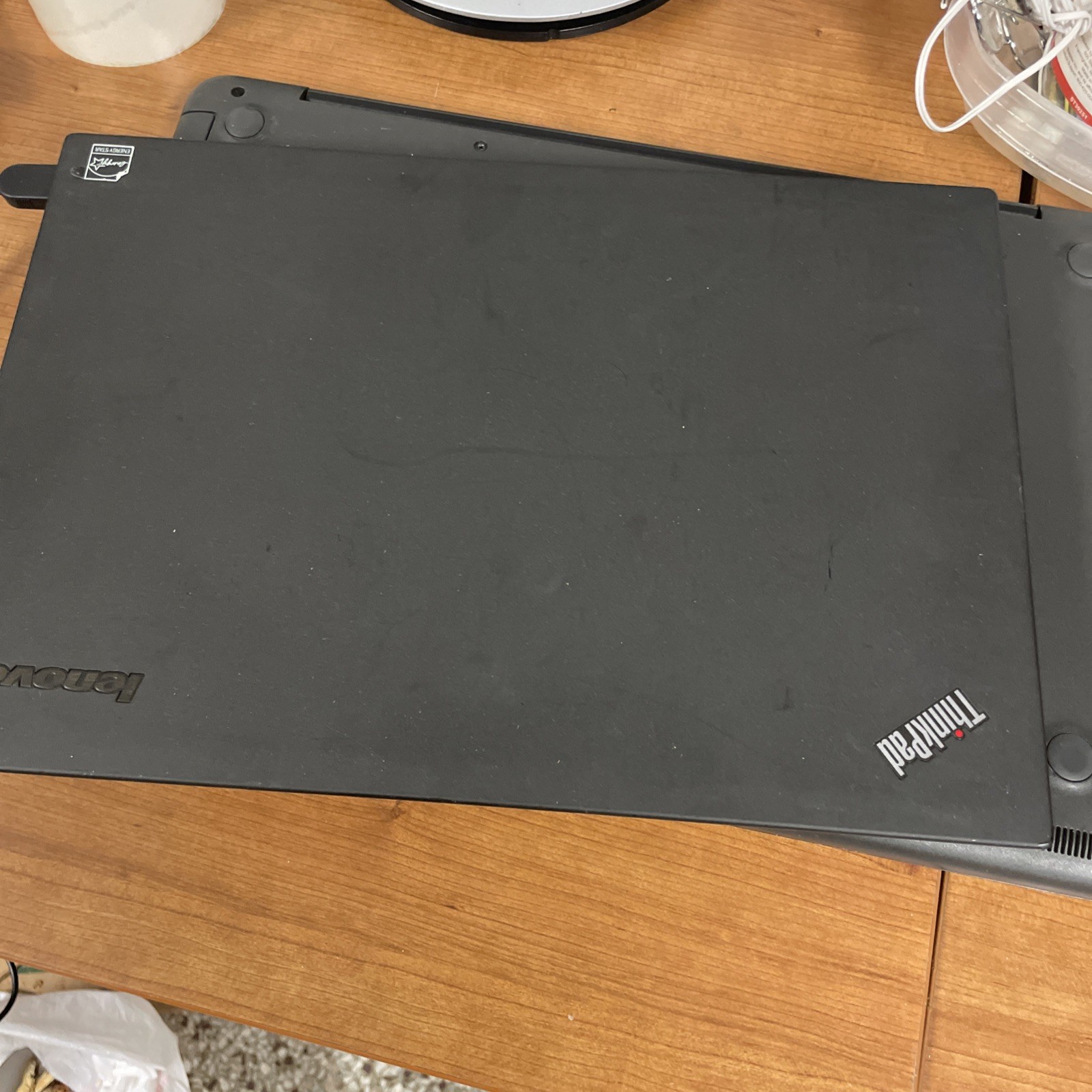 Lenovo Thinkpad T440 Intel Core I3-4030U 4 GB RAM 256 SSD gallery