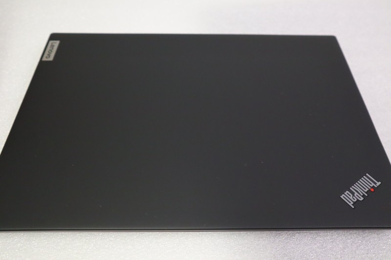 LENOVO THINKPAD T14s G4 AMD RYZEN7-7840U WUXGA RADEON 780M 32GB 4TB UBUNTU GAR gallery