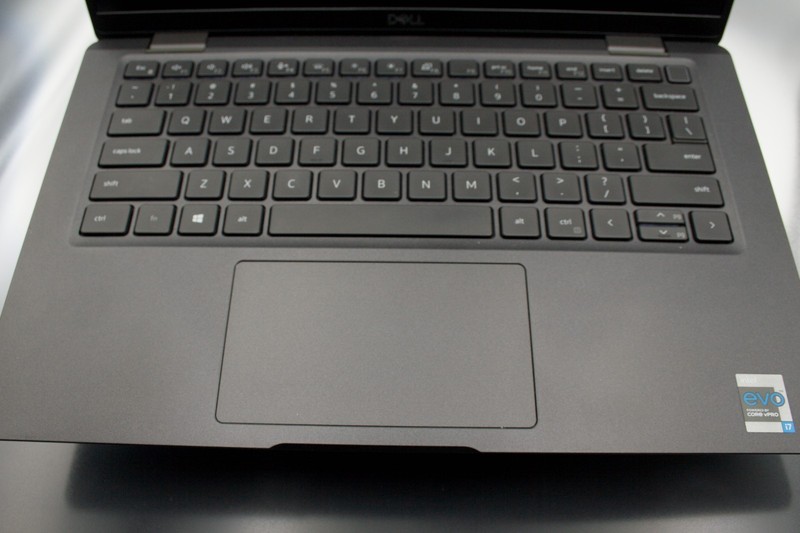 Dell Latitude 7420 14” Security+EVO+VPro 11thGen Core i7 16GB RAM 512GB SSD W11P gallery