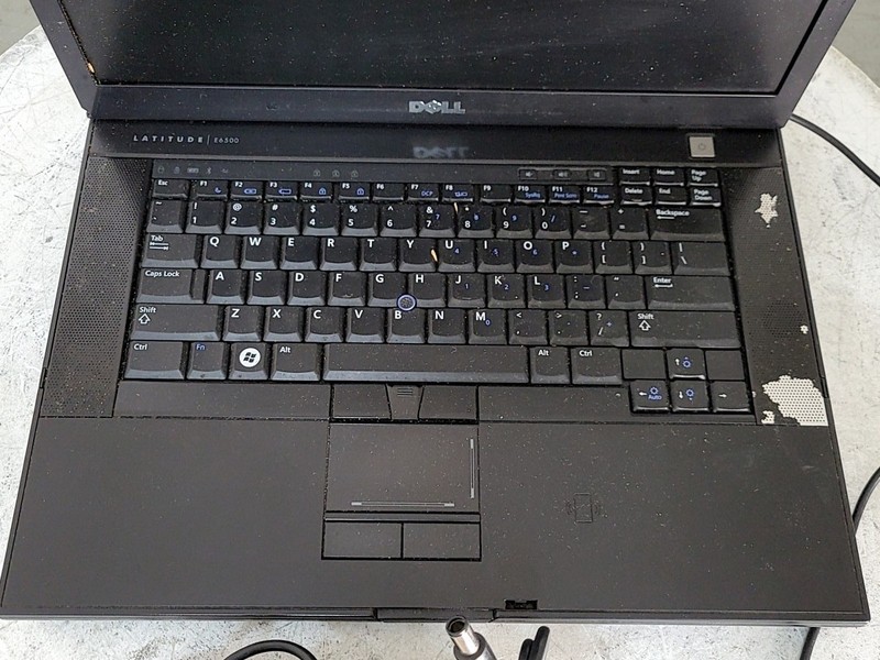 DELL LATITUDE E6500 15.4" Laptop CORE2 DUO P8400 2GB 160GB SEE NOTES gallery