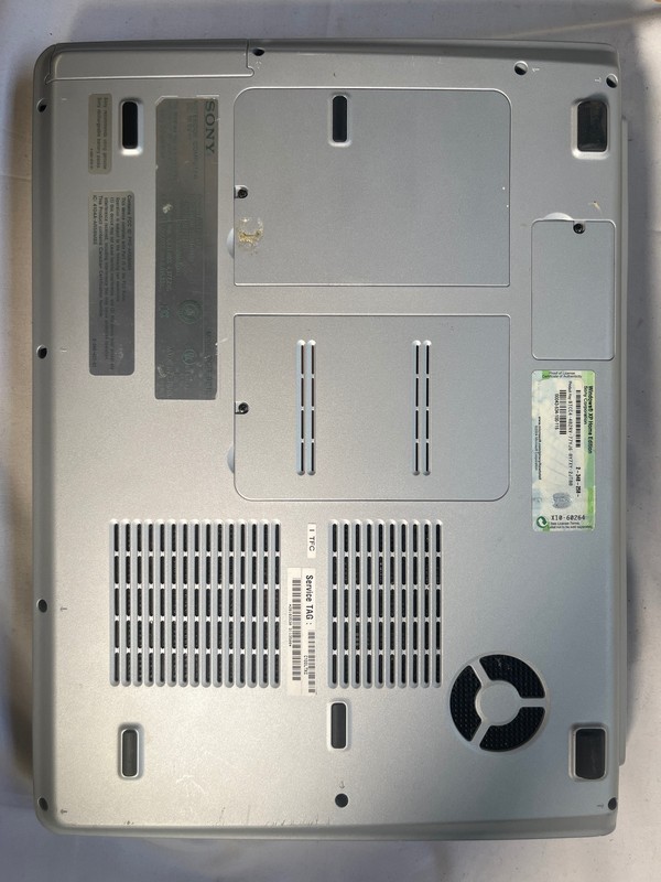 Sony VAIO PCG-K37 (PCG-9S1L) Win XP Pentium 4 3.2GHz 1GB RAM 15.4" gallery
