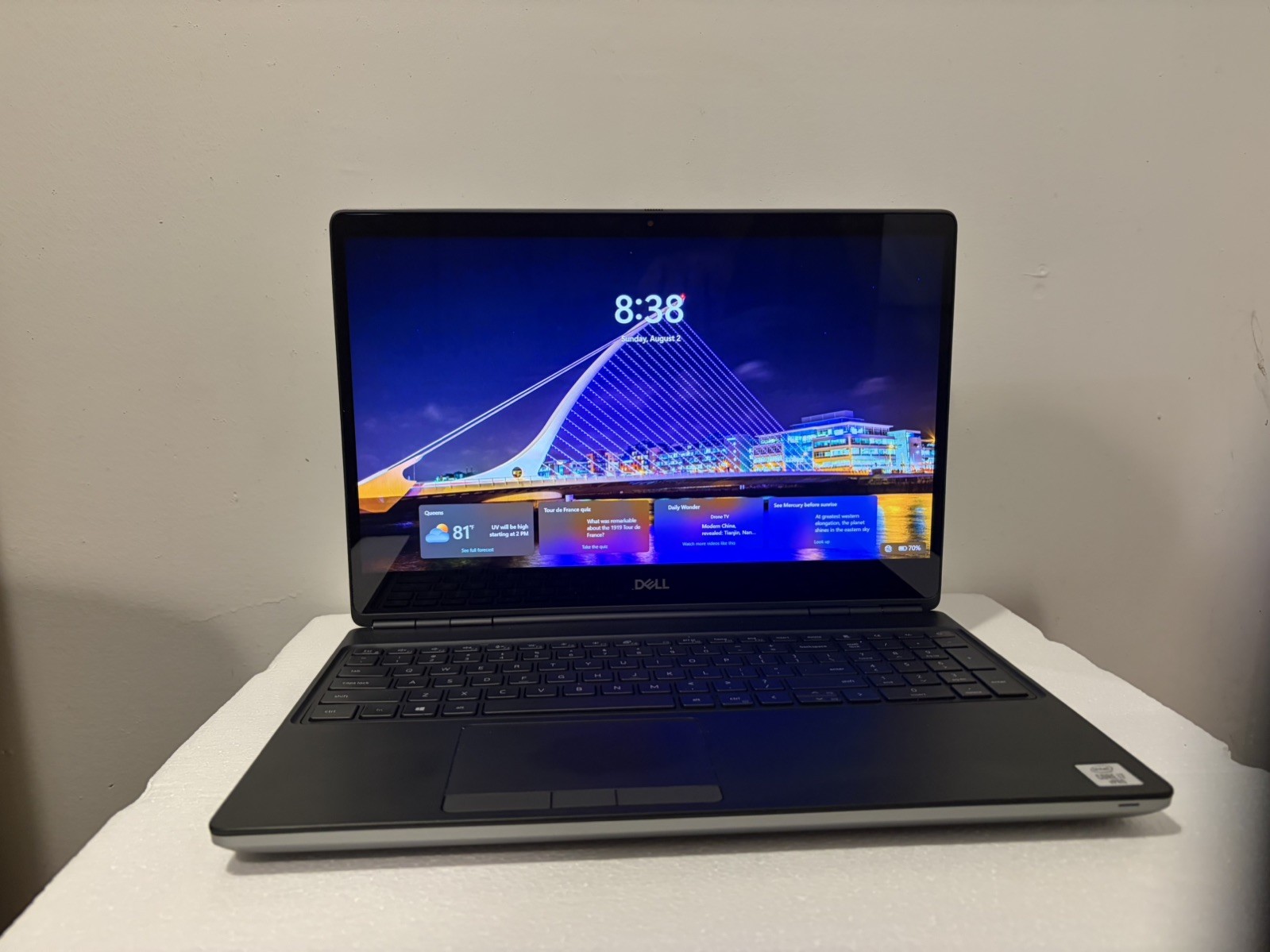 Dell Precision 7550 i7-10850H 2.7GHz 32GB 512GB (2x 256GB) NVMe 15.6" touch lcd gallery