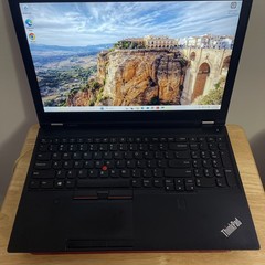 Lenovo ThinkPad P51 i7-7700HQ 32GB 500GB NVMe Quadro M1200 FHD Win11 Pro