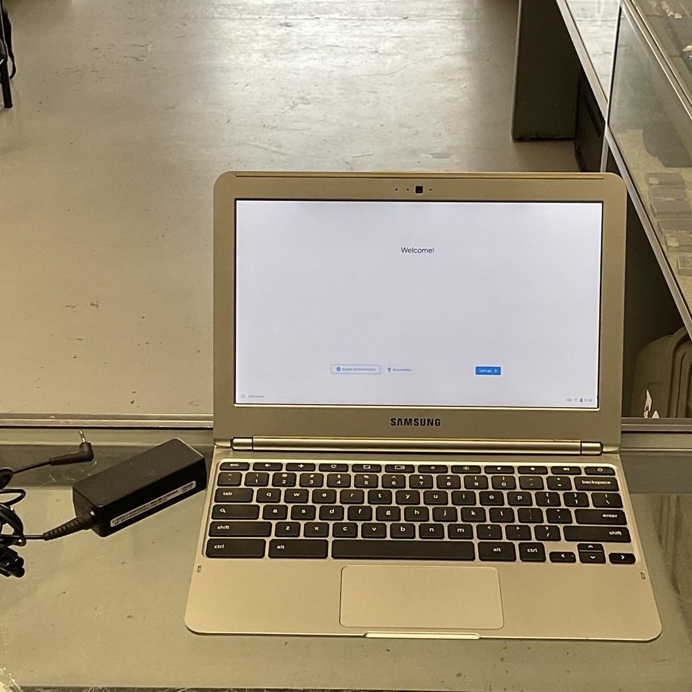 Samsung Laptop Chromebook XE303C12-A01US, Dual-Core 1.7GHz 2GB 16GB