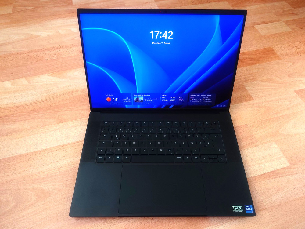 Razer Blade 16 (2023) RTX 4090 i9-13950HX 32GB 16" Mini LED 4K - PERFECT CONDITION