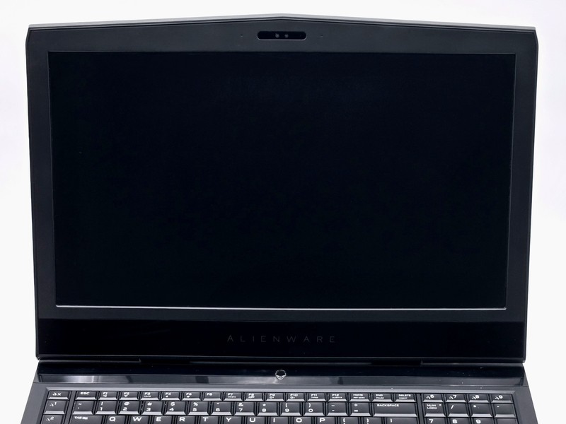 Dell Alienware 17 R4 17.3" FHD i7-6700HQ GTX 1070 16GB 256GB SSD gallery