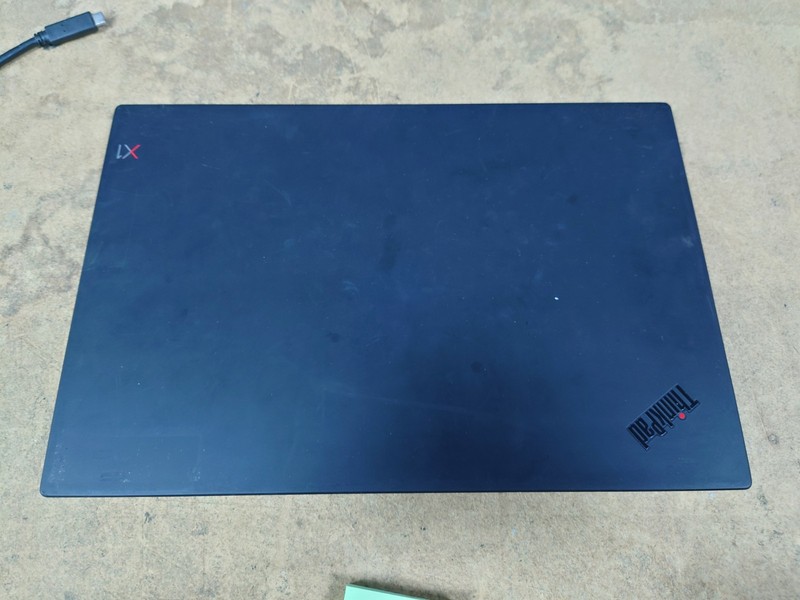 Lenovo X1 Carbon 7th Gen 14" WQHD i5-8265U 8GB RAM 256GB SSD No OS gallery