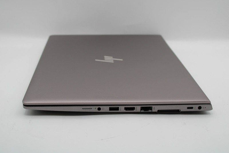 HP ZBook 15u G5 i7-8550U @ 1.8 GHz 16GB RAM 512GB SSD Radeon WX 3100 Win 11 Home gallery