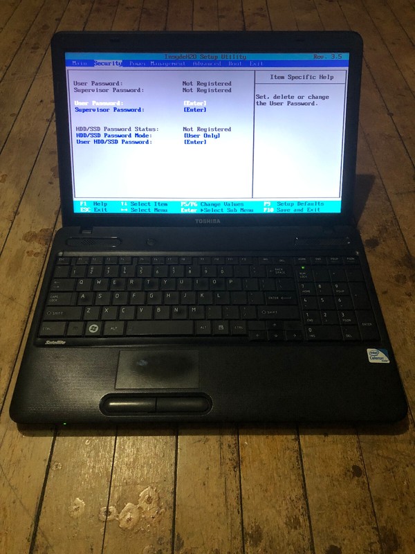 Toshiba Satellite C655-S5132 (4 GB RAM, Intel Celeron, 128 GB SSD, No OS) gallery