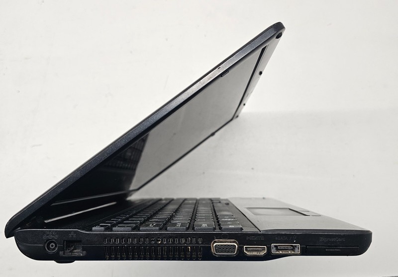 SONY VAIO VPC-EB290X 15.6" Laptop Intel Core i5 4GB Ram NO HD/OS (FL) gallery