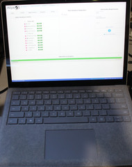 Microsoft Surface 1769 1st Gen Laptop 1769 13.5″ i7-7660U 2.5GHz 16GB RAM 512GB