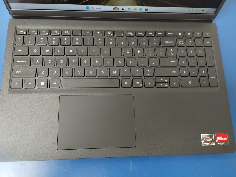 DELL 15 DC15255 G8MK9, AMD Ryzen 7 7730U, 2.00 GHz, 16 GB RAM, 512 GB NVMe SSD gallery