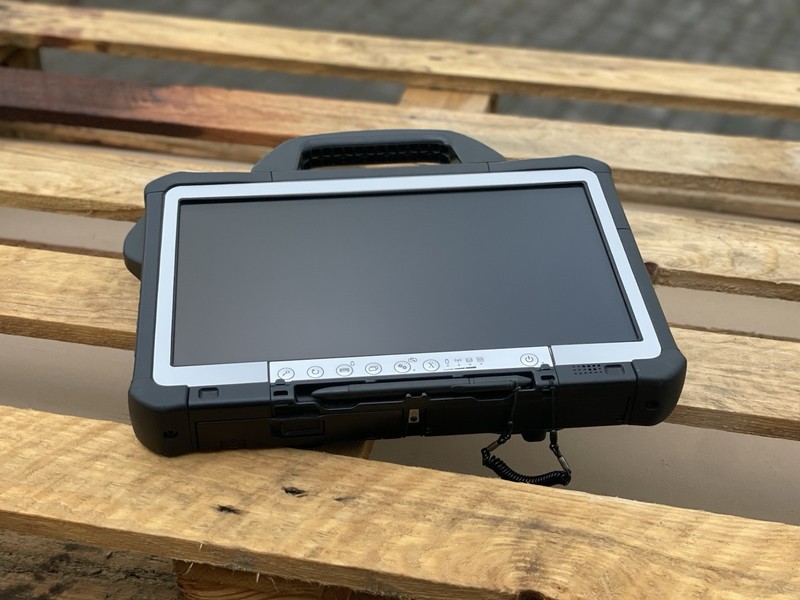 5 x Panasonic Toughbook CF-D1 MK3,Touch,i5-6300U,32GB,1TB,Wifi,BT,Win 10,A-STOCK gallery