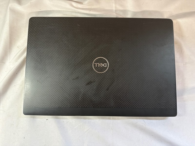 Dell Latitude 7400 i5-8265U 8GB 256GB SSD 14in Win 11 Pro gallery