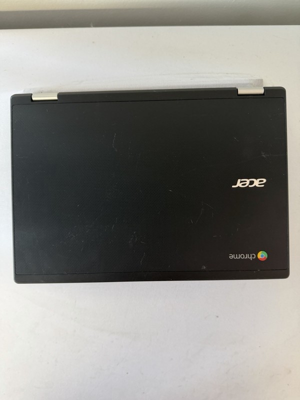 Acer Chromebook C738T-C8Q2 Laptop - Good Screen - Intel Celeron N3060 - Read Des gallery