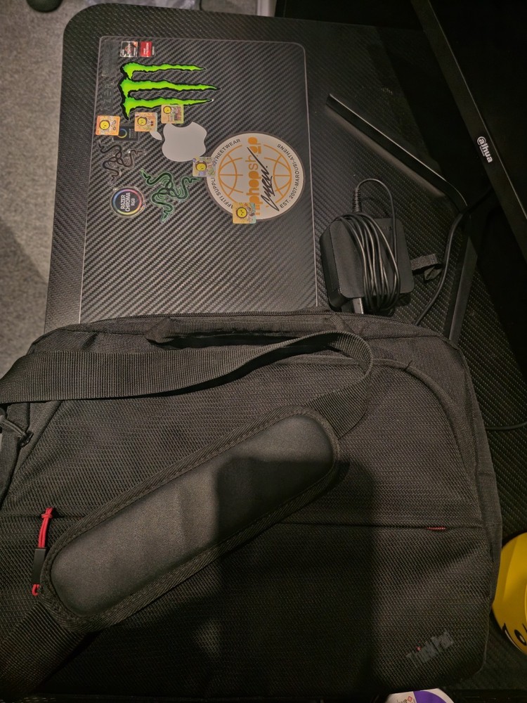 Lenovo IdeaPad 3 14" Ryzen 3 Laptop | Carbon Fiber Wrap | Case & Charger Include