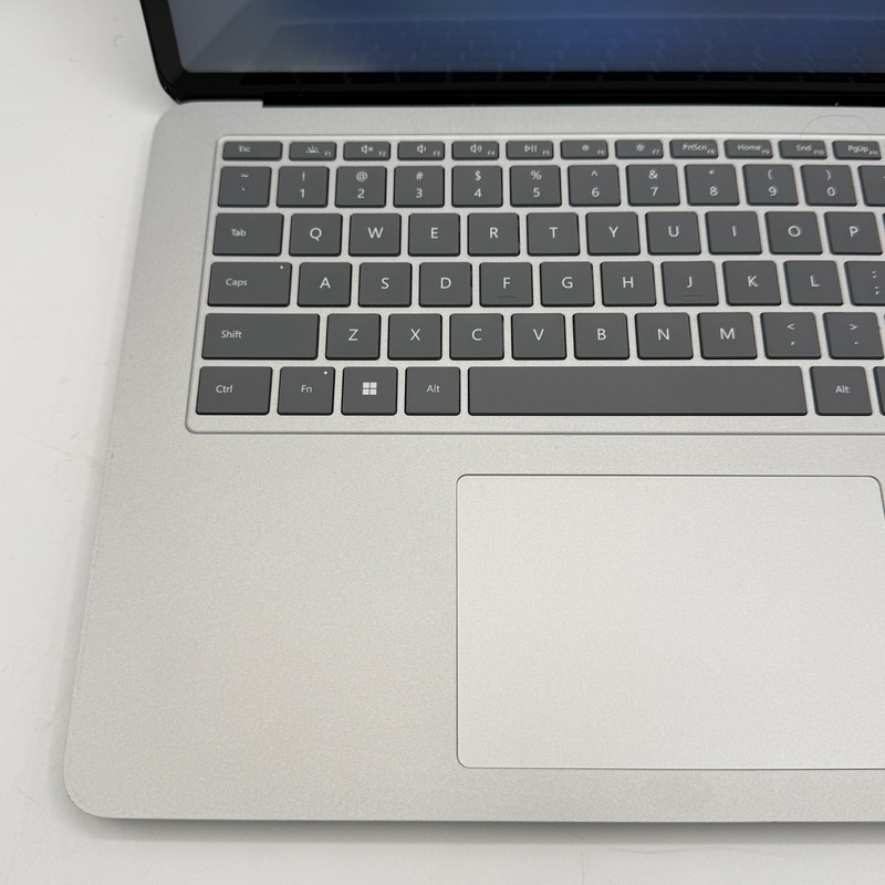 Microsoft Surface Laptop Studio 14.4" i7-11370H 32GB RAM 512GB SSD RTX A2000 gallery