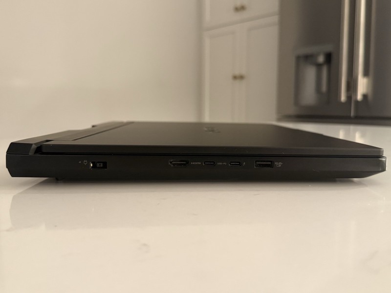 Lenovo Legion Pro 7i 16IAX10H 16in Core Ultra 9 275HX 64GB RTX 5080 2TB gallery