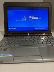 Toshiba NB305-N410BN-G 10” Netbook Intel Atom Windows 7 Starter Locked to user