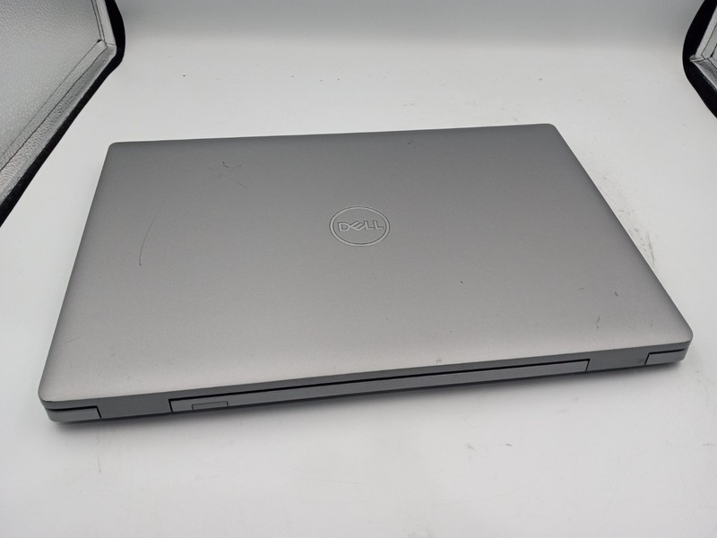 Dell Latitude 5520 15" Intel i5-1145G7 4GB RAM 128GB SSD W11 - NO BATTERY -RR gallery