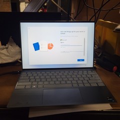 Scratched LCD Dell XPS 9315 13.4″ Laptop Intel Core i5-1230U 4.4GHz 16GB 512GB