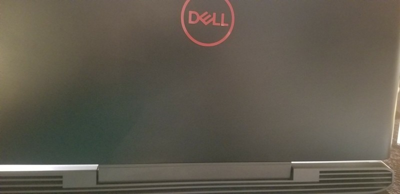 Inspiron 15 - 7577 Windows 10 Pro gallery