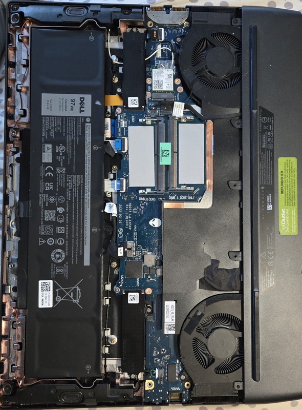 Alienware M17r5 Amd gallery