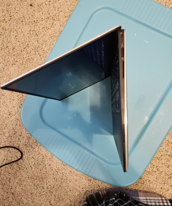 Dell XPS 13 9343 13" Laptop I3-5010U 2.10GHz 4GB RAM 128GB SSD Win10Pro gallery
