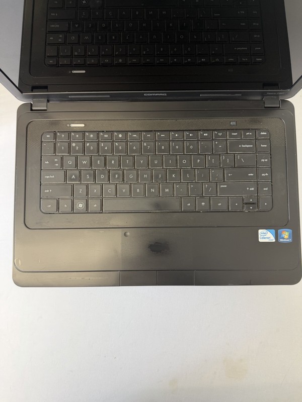 Compaq Presario CQ57 Laptop - Good Screen - Intel Celeron B800 - Read Des gallery