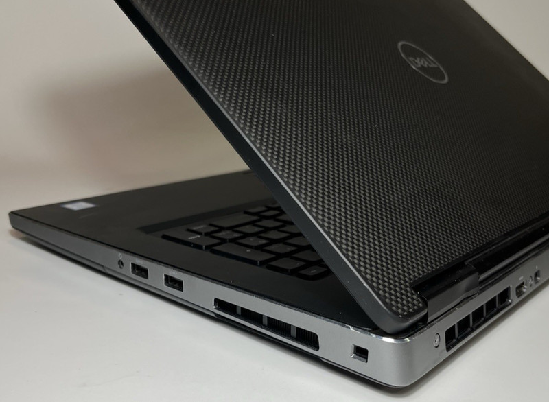 Dell Precision 7730 17.3" Xeon E-2176M @2.70GHz | 32GB RAM | 512GB NVMe | W11P gallery