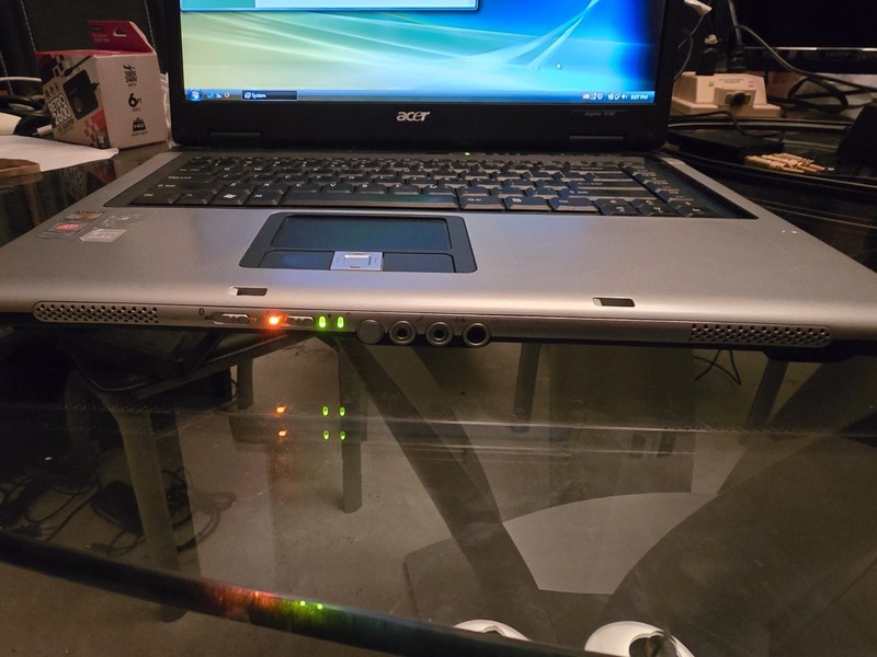 Acer Aspire 5100 Laptop AMD Turion 64 X2 TL-50 1.60 GHz 160GB HD WIN VISTA gallery