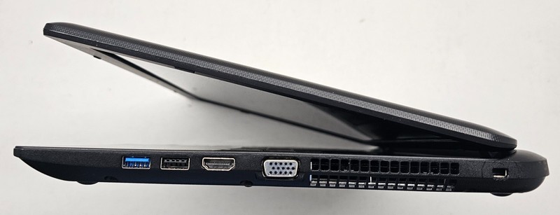 Toshiba Satellite C55-B2598 Laptop Intel Celeron N2830 4GB Ram 500GB NO OS (FL) gallery
