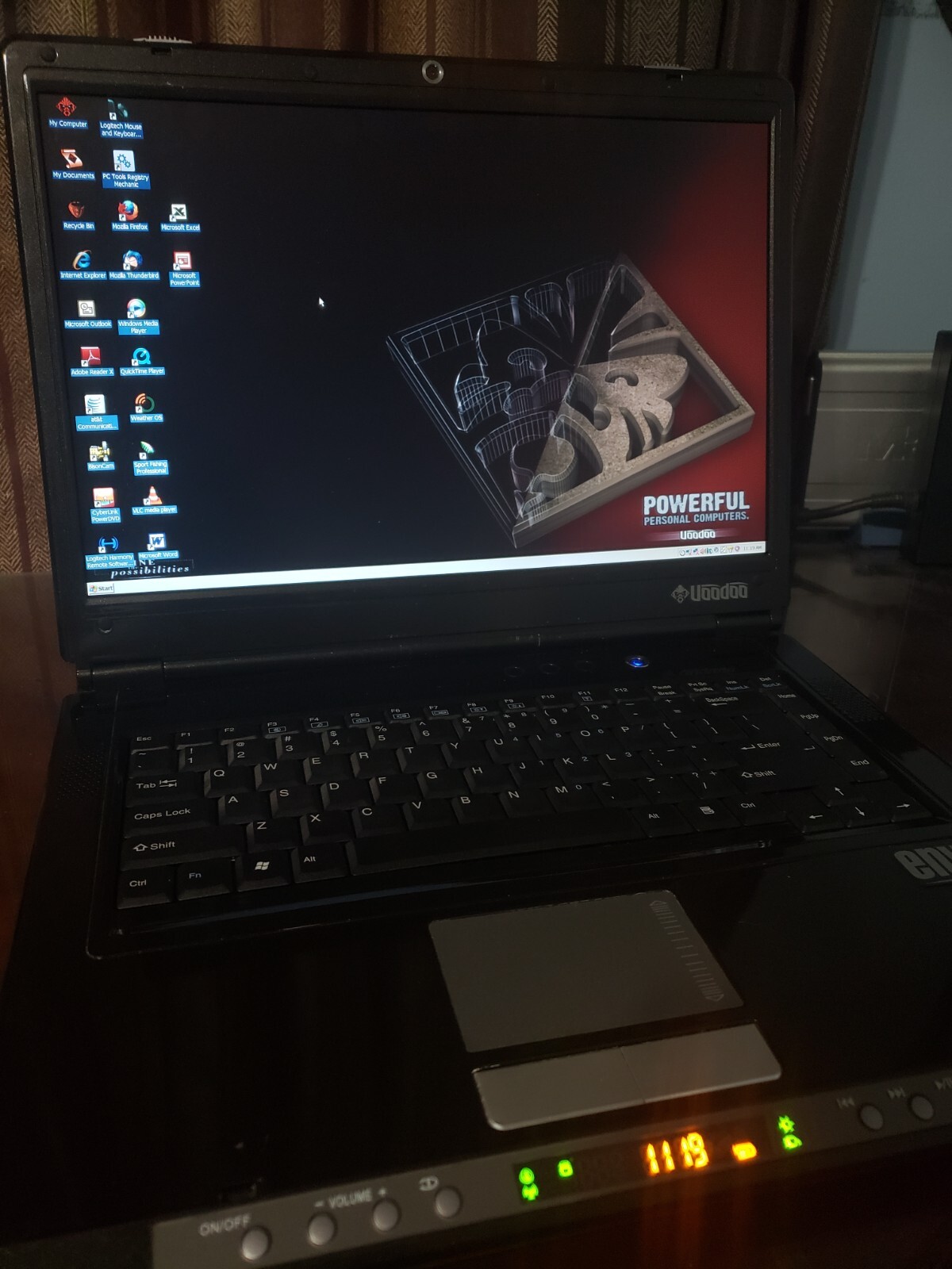 RARE Voodoo Envy Mi:732 PentiumM 1.73 1gb 40gb FACTORY Windows XP OS Clevo M560A gallery