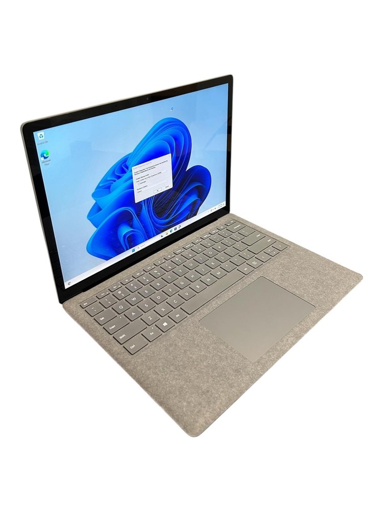 Microsoft Surface Laptop 3 13.5" (128GB SSD, Intel Core i5-1035G7, 8 GB RAM)