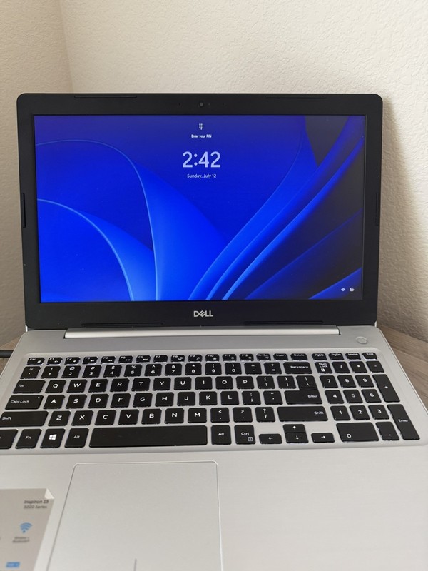Dell Inspiron 5570 I7-8550U 1.80Ghz 16GB 256GB M2SSD, 1TB Storage gallery