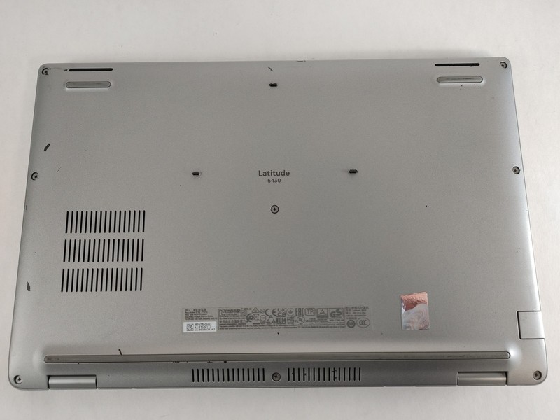 Dell Latitude 5430 Core i7-1265U 1.80 GHz 16 GB DDR4 256 GB NVMe Windows 11 Pro gallery