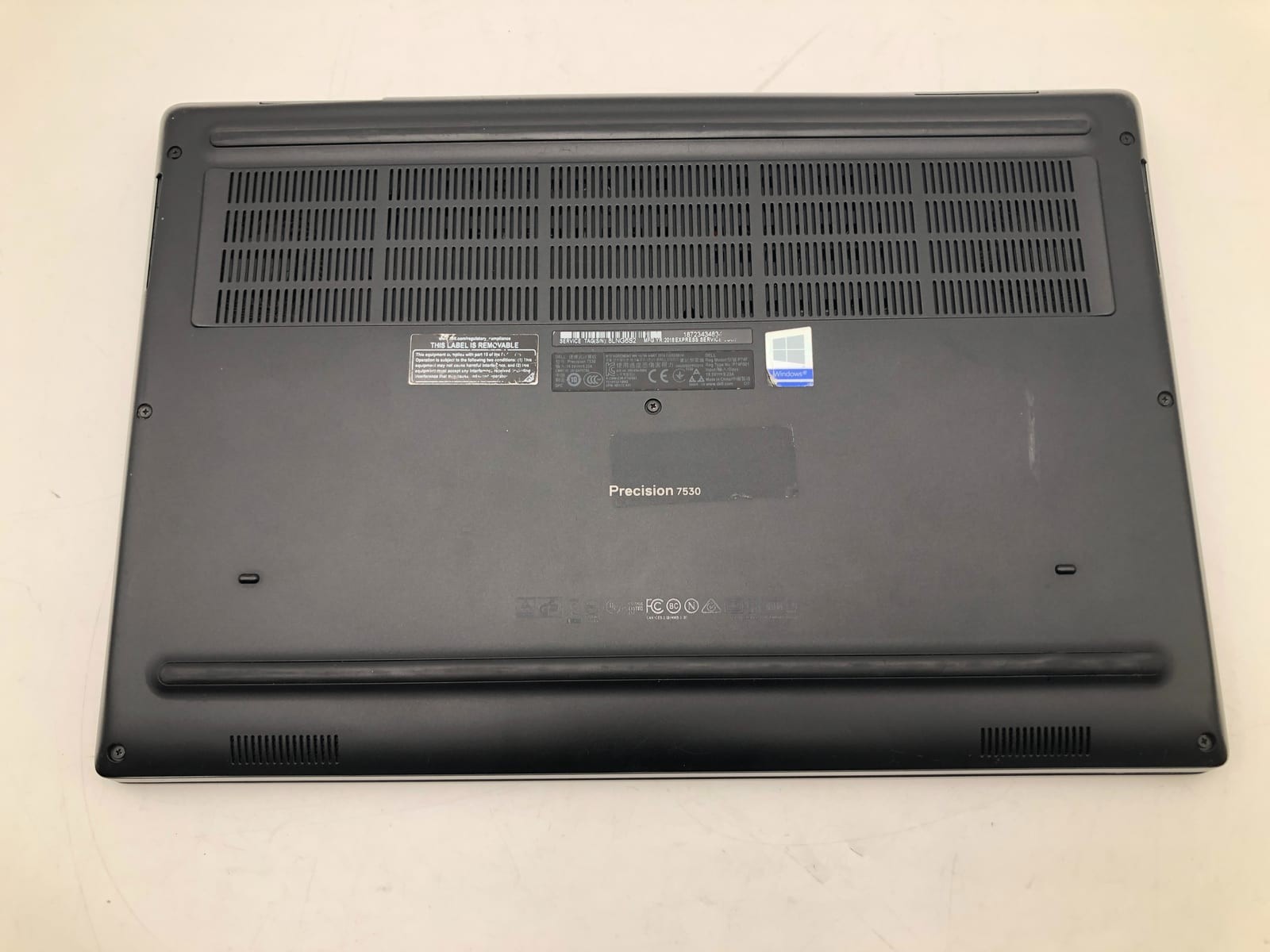 Dell Precision 7530 Intel Core i7-8850H 16 GB [object Object] SSD Win 11 Pro gallery