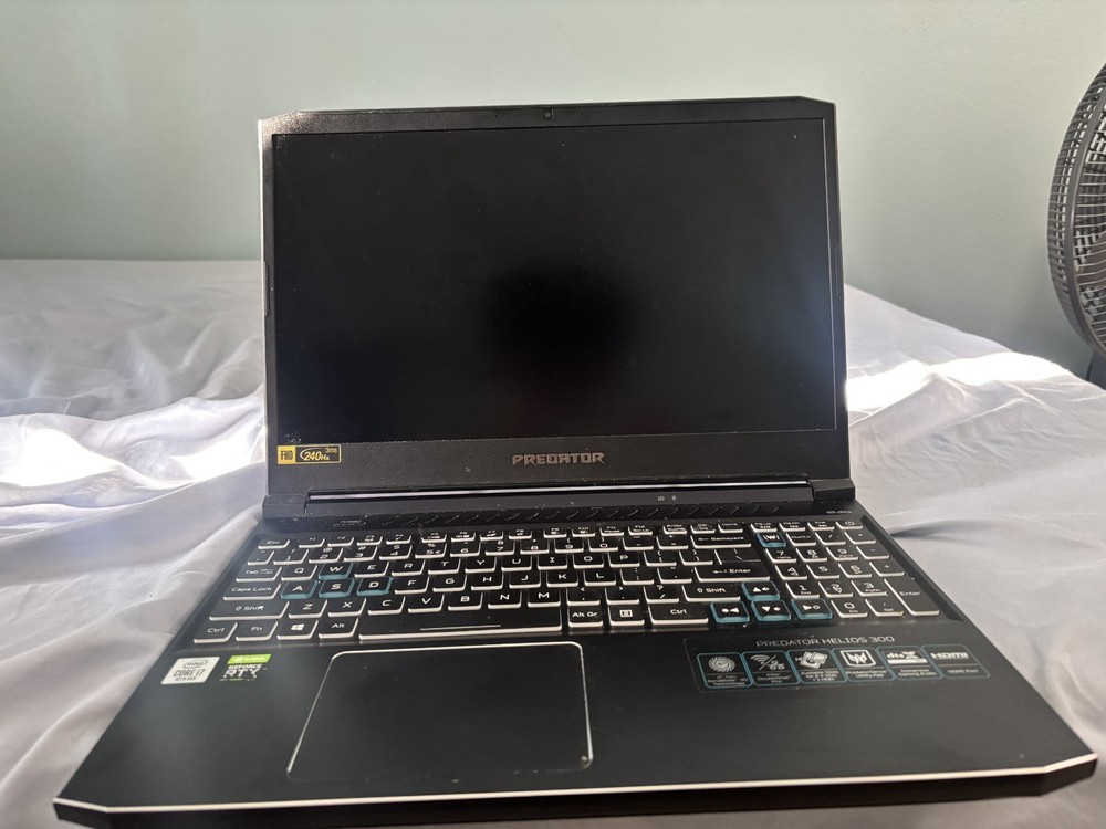 Acer Predator Triton 500 PT515-52-73L3 15.6" (512GB SSD, Intel Core i7 10th...